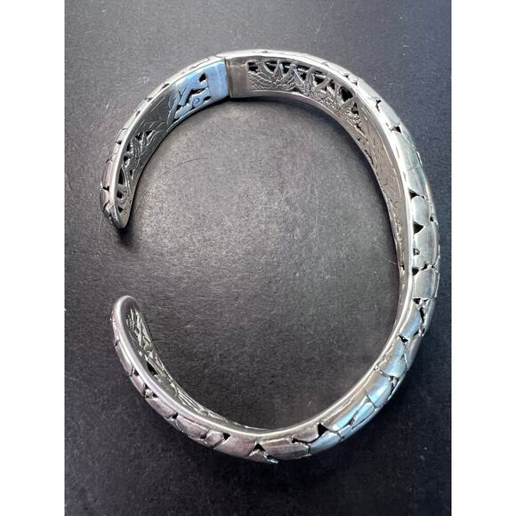 New Bali sterling silver cuff bracelet - Picture 8 of 12